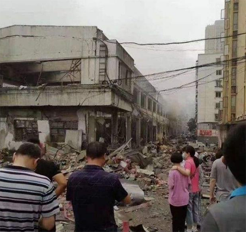 重慶一食堂發生爆炸坍塌事故