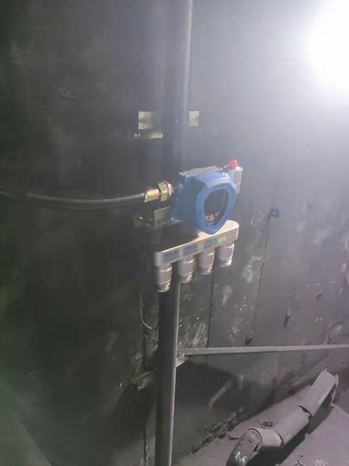 四合一氣體檢測儀現場圖