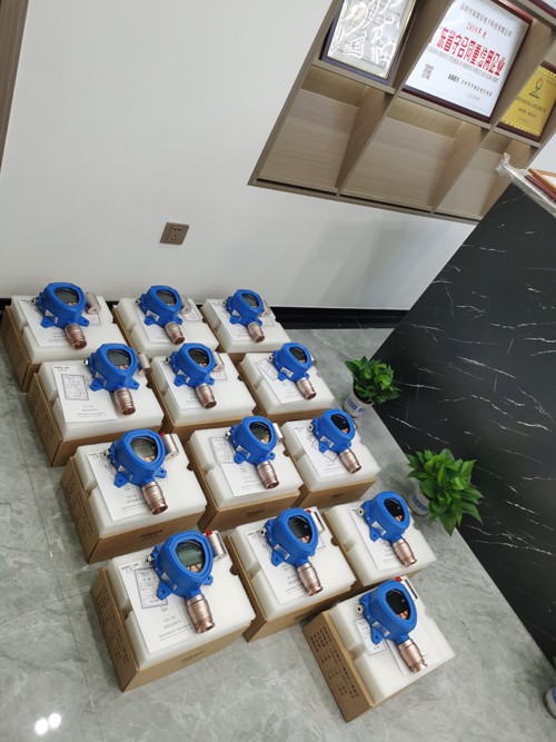 智能在線式乙醇探測(cè)報(bào)警儀