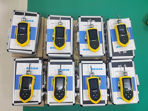 甲醛檢測(cè)儀專家解答:測(cè)甲醛前為什么要密閉房屋12小時(shí)