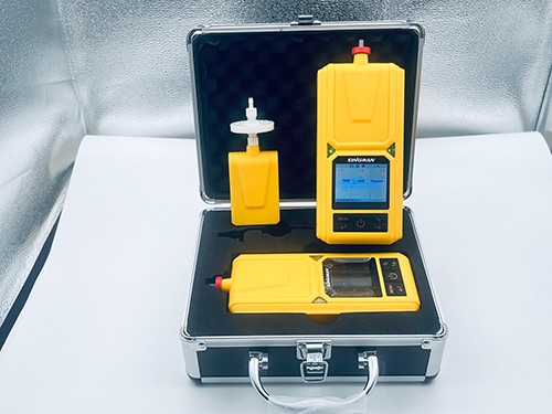 ppm級便攜式多氣體檢測儀