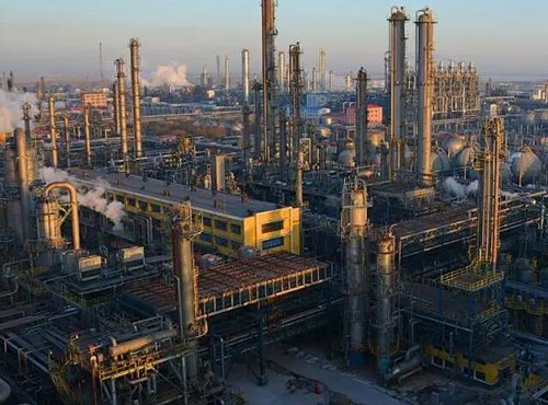 石油化工廠
